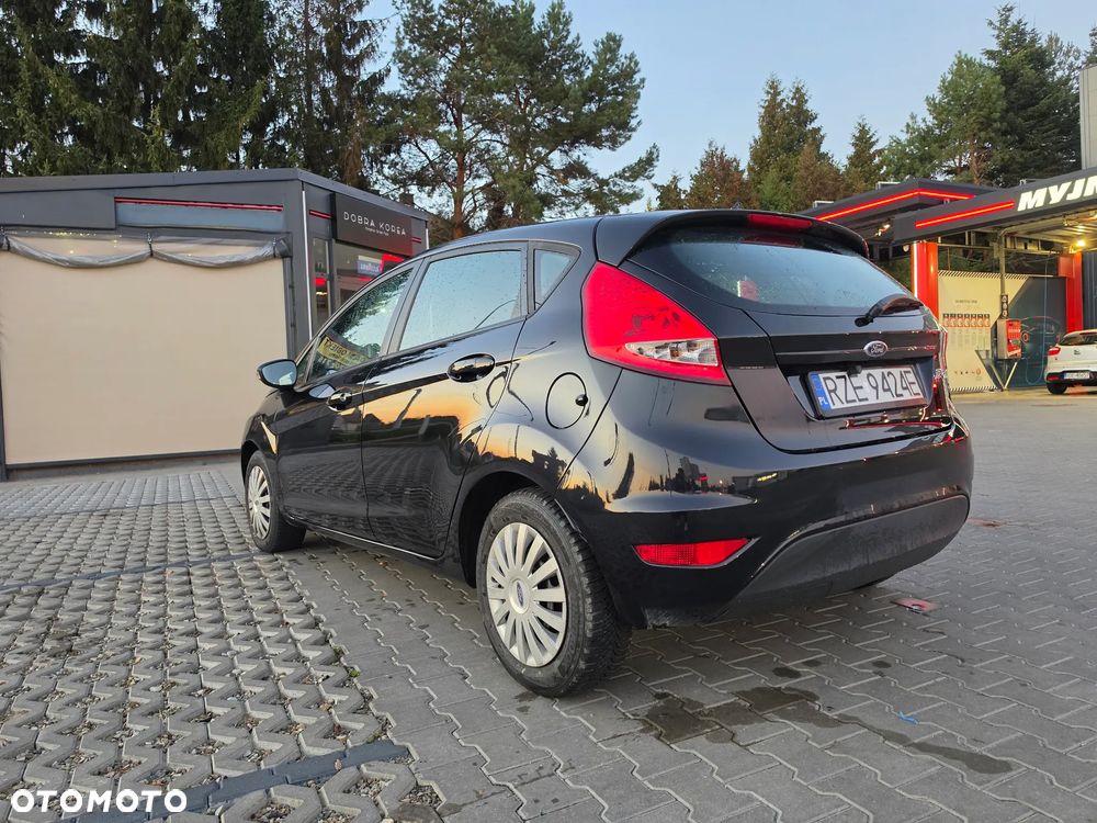 Ford Fiesta - 3