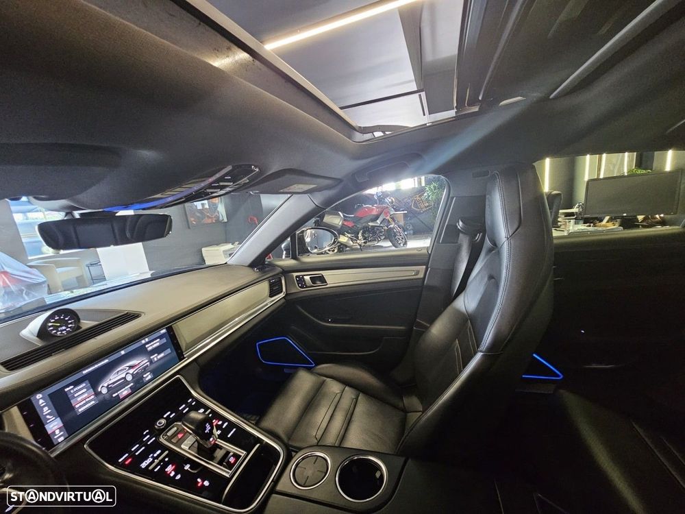 Porsche Panamera 4 E-Hybrid - 14
