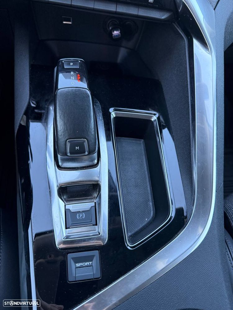 Peugeot 3008 BlueHDi 130 Stop & Start EAT8 Allure Pack - 13