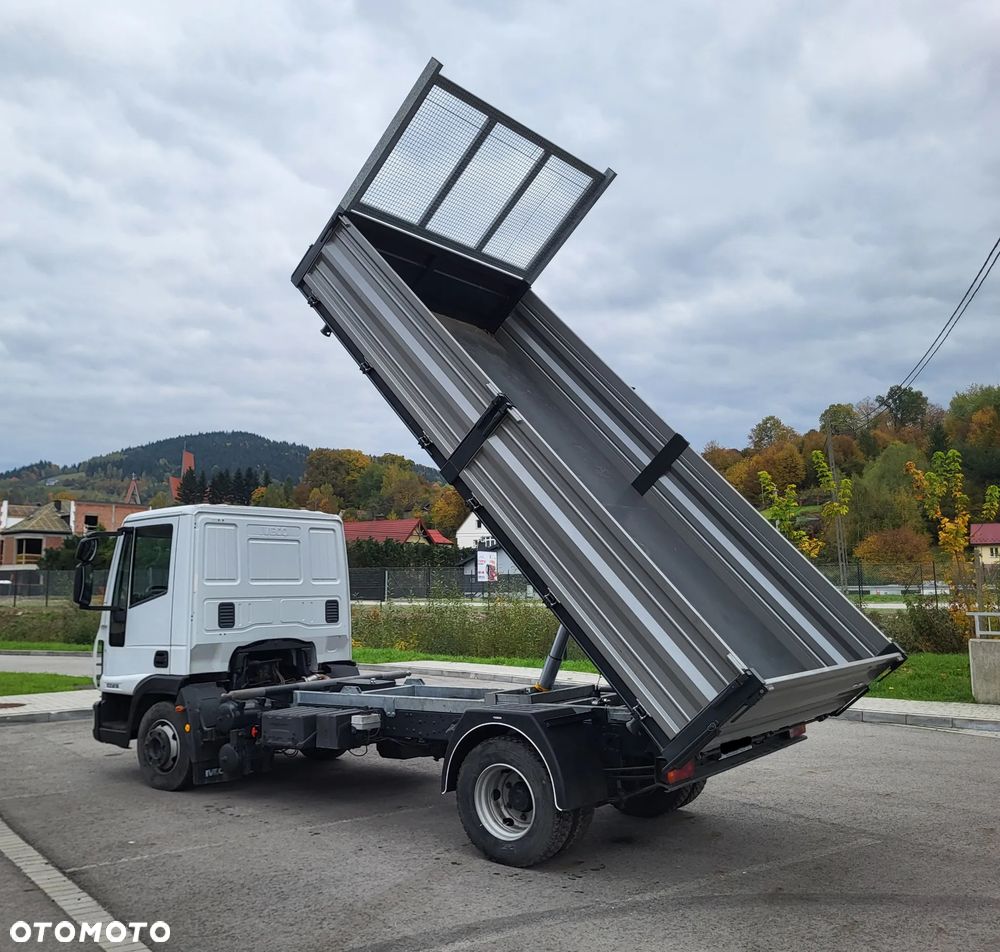 Iveco EuroCargo 120E28 - 12