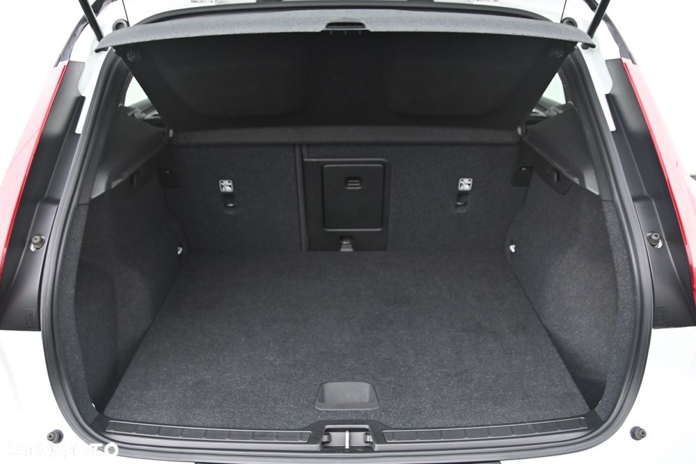 Volvo XC 40 T3 Momentum - 7
