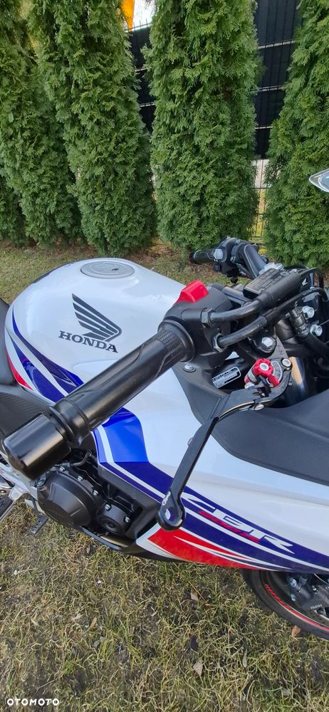 Honda CBR - 13