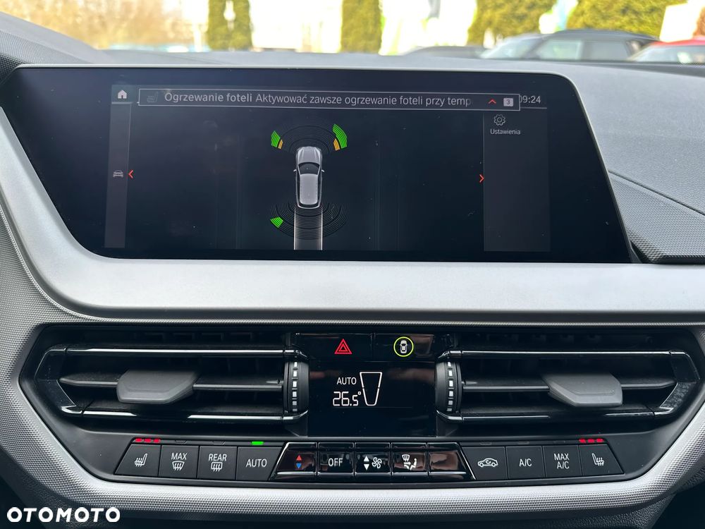 BMW Seria 1 118i - 17