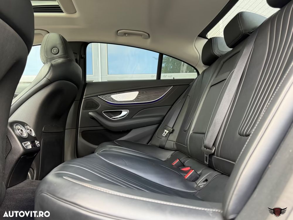Mercedes-Benz CLS 450 4MATIC 9G-TRONIC AMG Line - 23