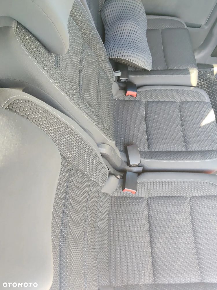 Volkswagen Touran 1.4 TSI Cross DSG - 34