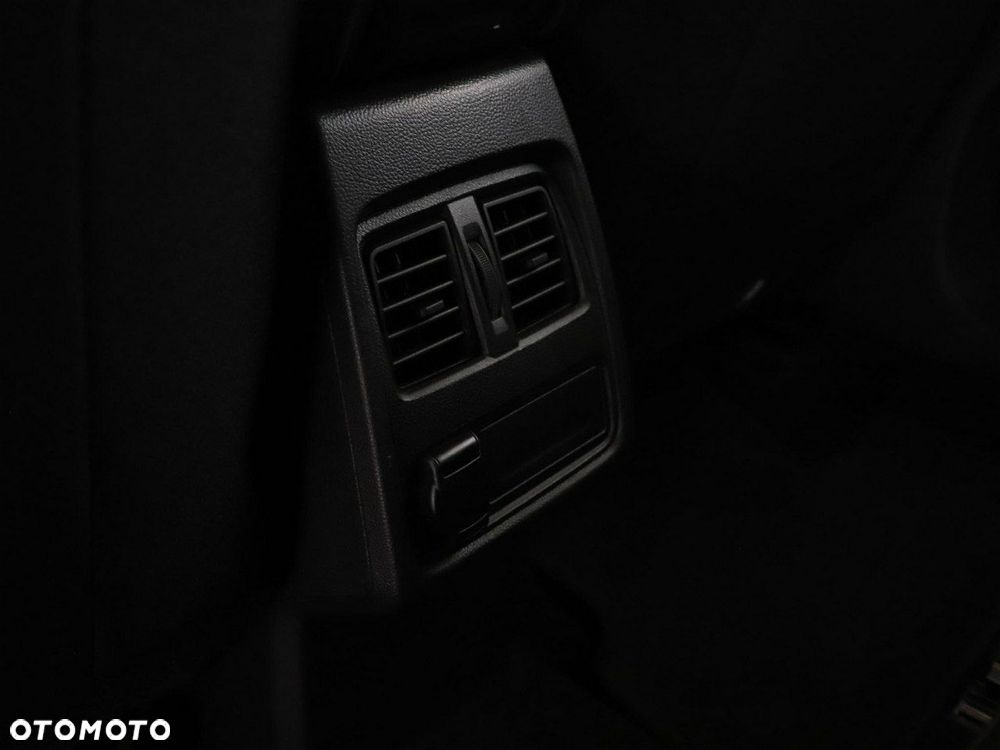 Renault Captur TCe Mild Hybrid 140 TECHNO - 36