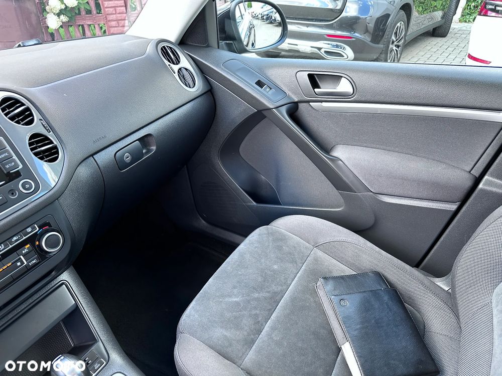 Volkswagen Tiguan - 17