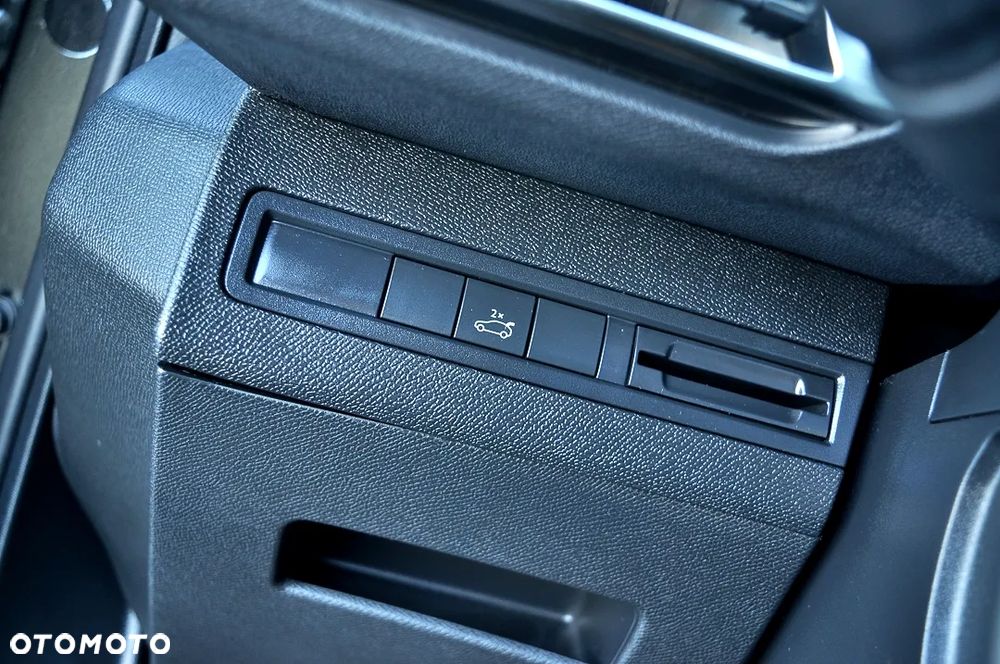 Peugeot 3008 1.5 BlueHDi GT Pack S&S EAT8 - 30