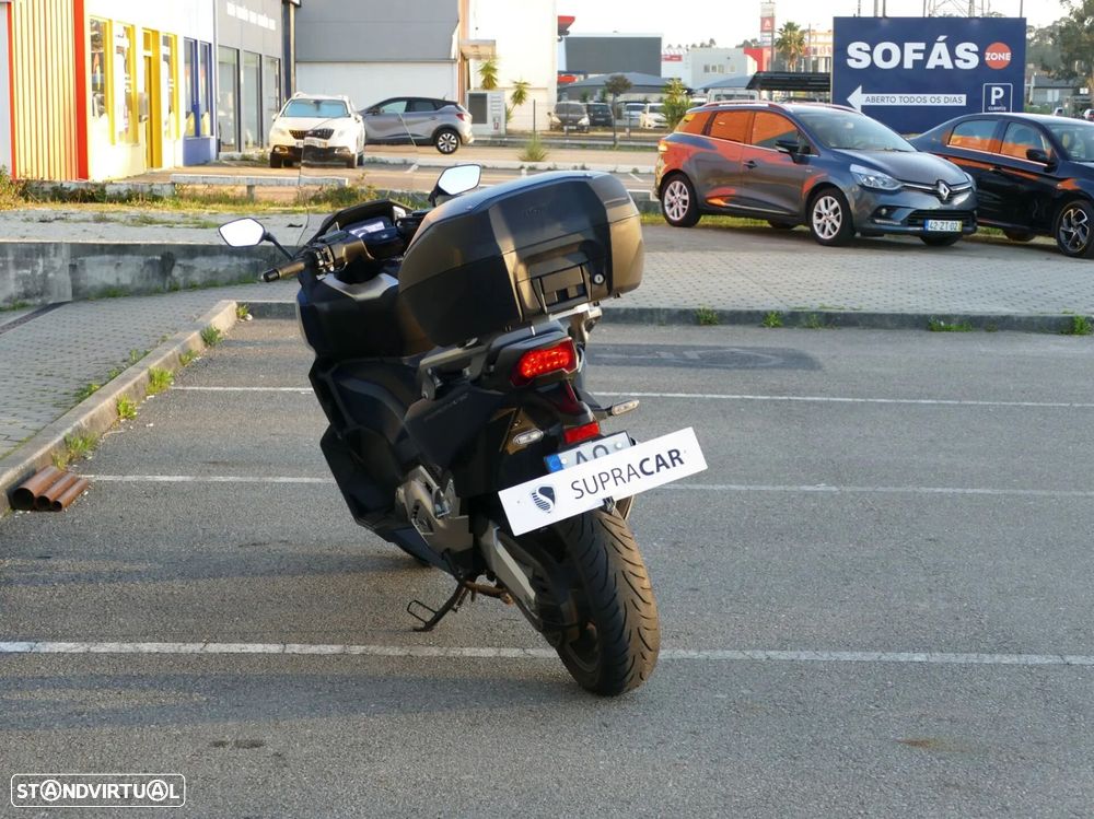 Honda Forza - 4