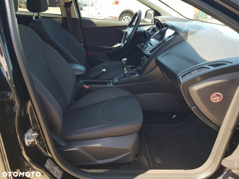 Ford Focus 1.5 EcoBoost STart-Stopp-System ST-LINE - 17
