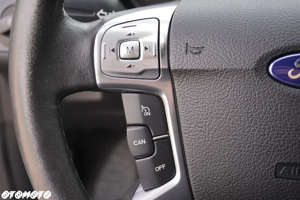 Ford Mondeo 2.0 Ghia X100 / X - 29