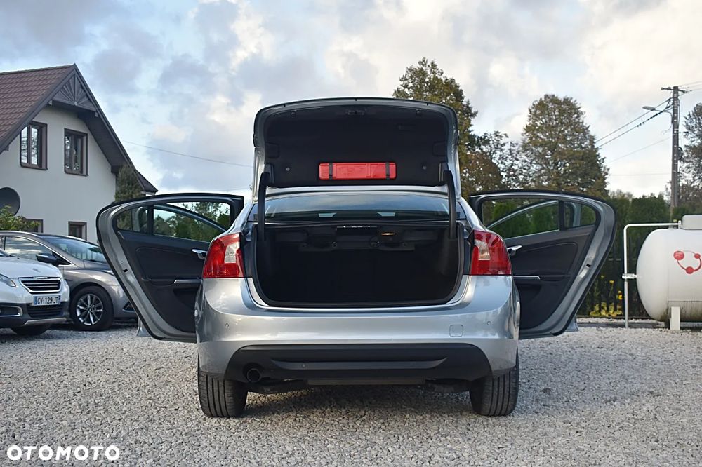 Volvo S60 D3 Geartronic Momentum - 15