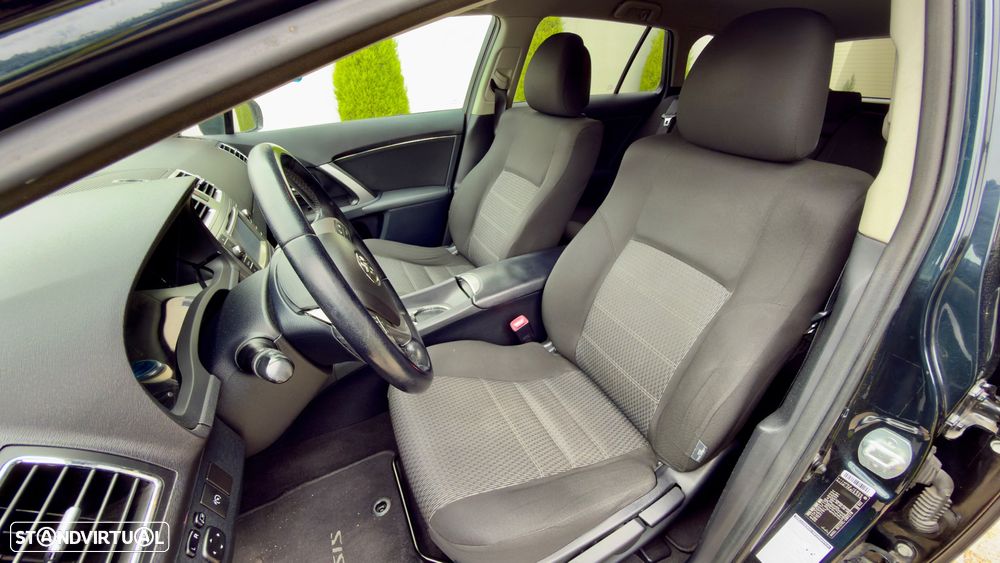 Toyota Avensis SW 2.0 D-4D - 12