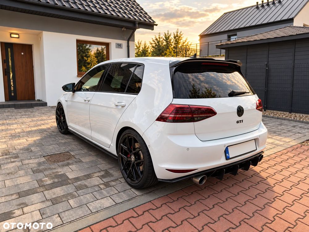 Volkswagen Golf 2.0 TSI BMT GTI Performance DSG - 4