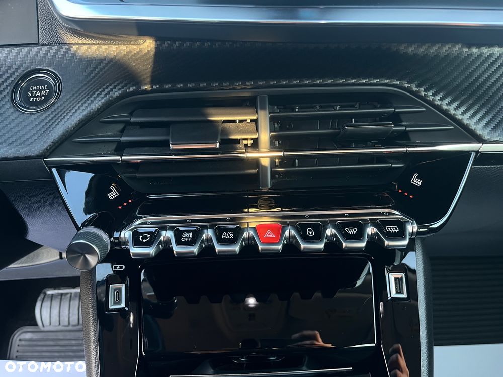 Peugeot 2008 PureTech 130 EAT8 Allure Pack - 15