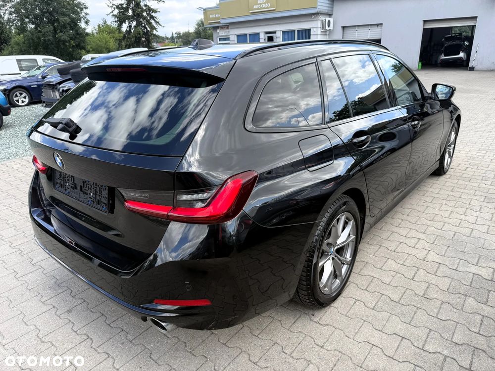 BMW Seria 3 320d xDrive MHEV Sport Line - 3