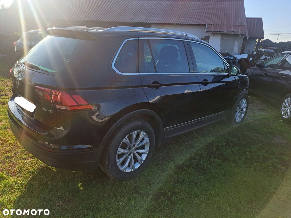 Volkswagen Tiguan - 4