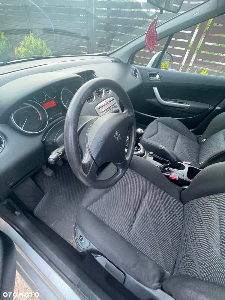 Peugeot 308 - 5