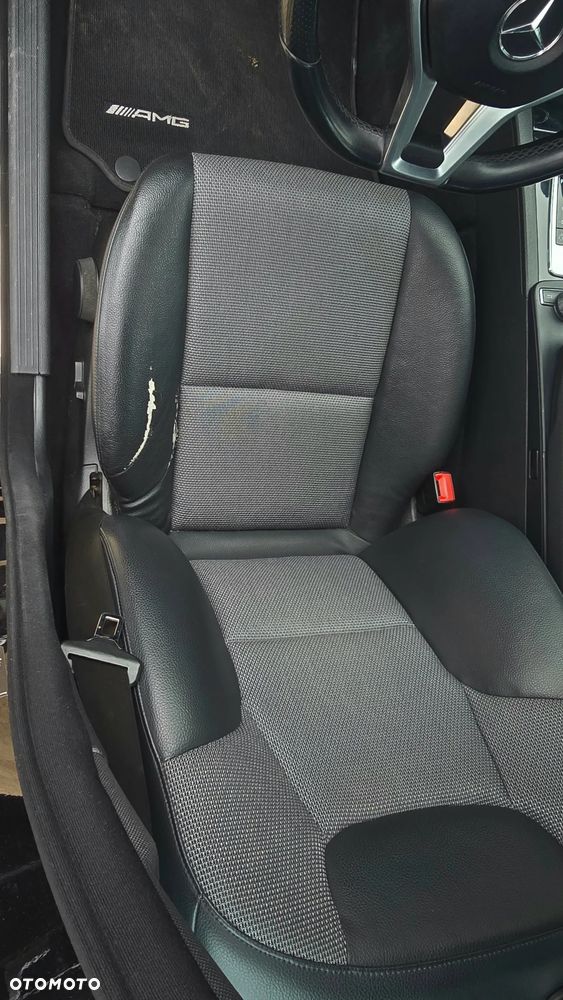 Mercedes-Benz Klasa C 250 CDI DPF 4Matic (BlueEFFICIENCY) 7G-TRONIC Avantgarde - 19