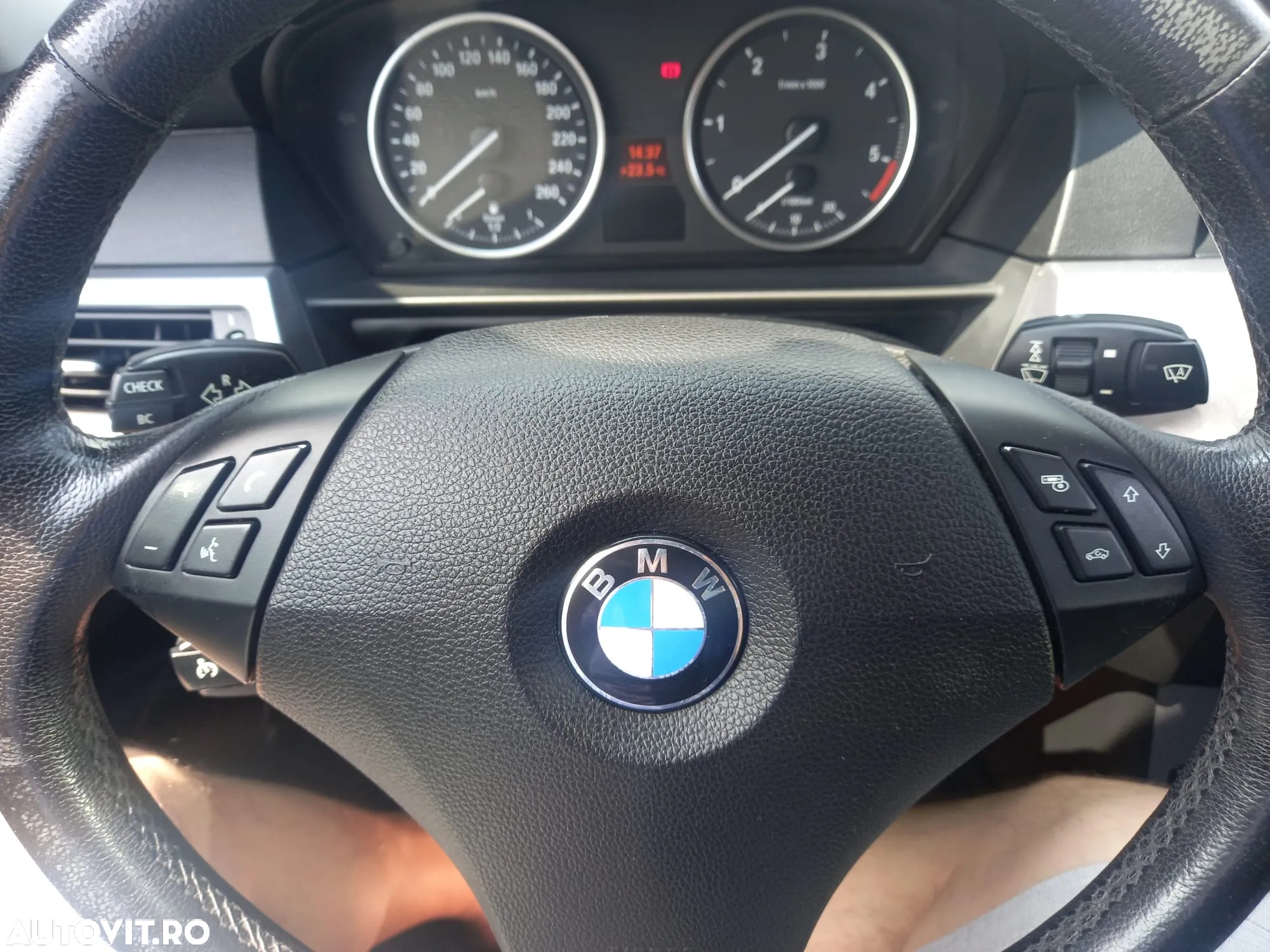 BMW Seria 5 520d - 20
