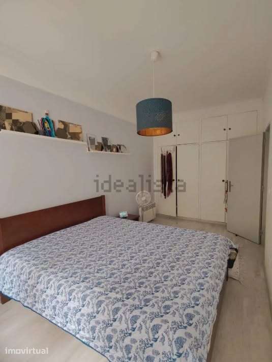 Apartamento T2 em Benfica com 2 casas de banho - Grande imagem: 2/13