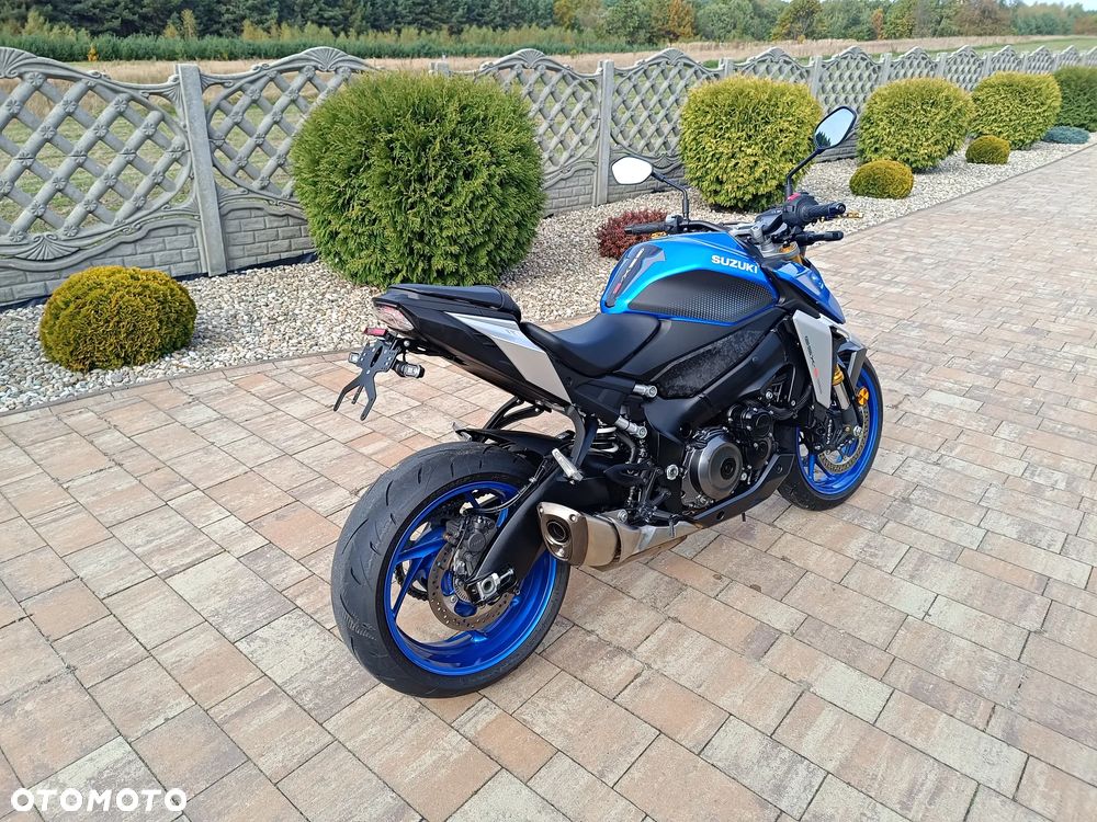 Suzuki GSX 1000 - 7