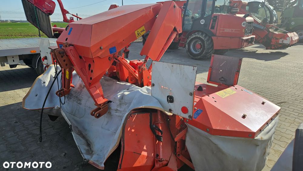 SaMasz KDD 861 S+T Kosiarka Dyskowa Motyl z taśmami  w Zestawie z Czołową kosiarką KDF 340 S - 27