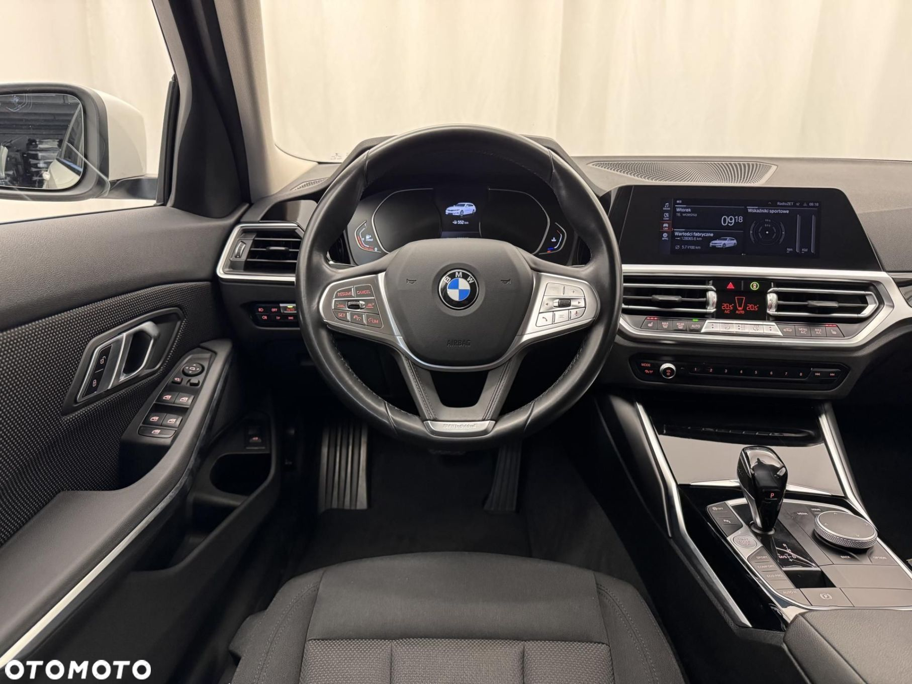 BMW Seria 3 - 25