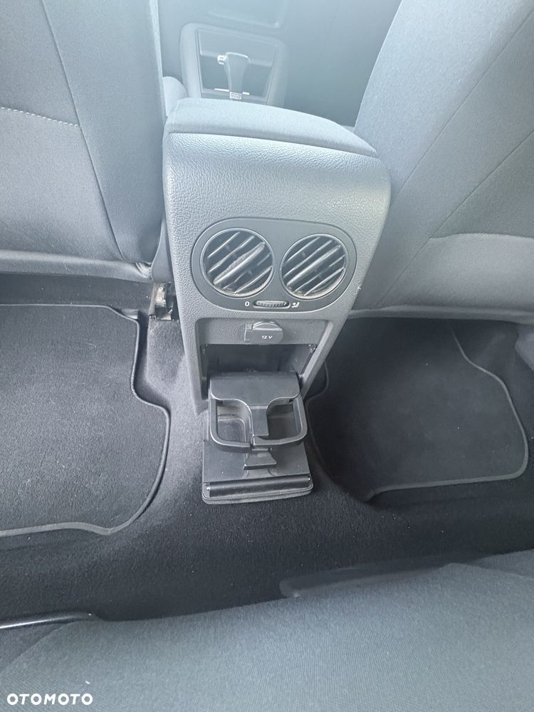Volkswagen Golf Plus - 12