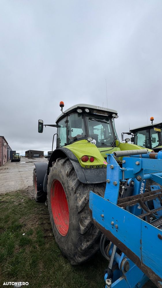 Claas Axion 820 - 5