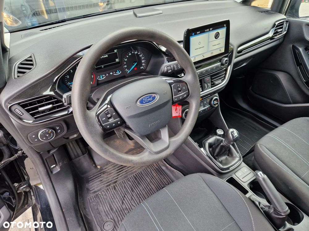 Ford Fiesta - 9