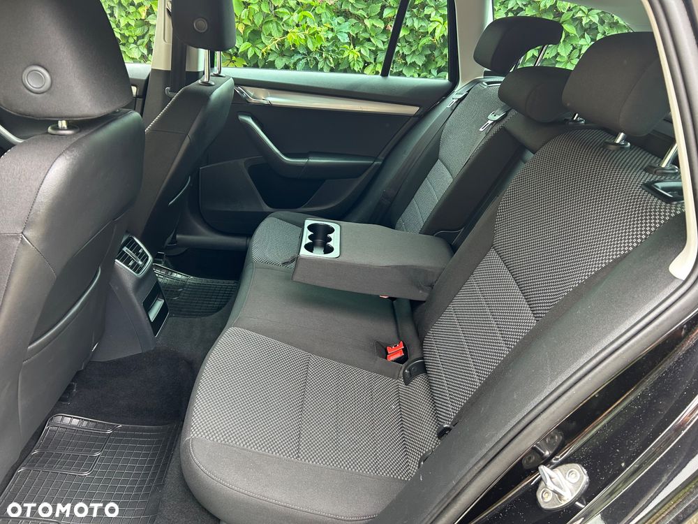 Skoda Octavia 2.0 TDI (Green tec) 4x4 Style - 27
