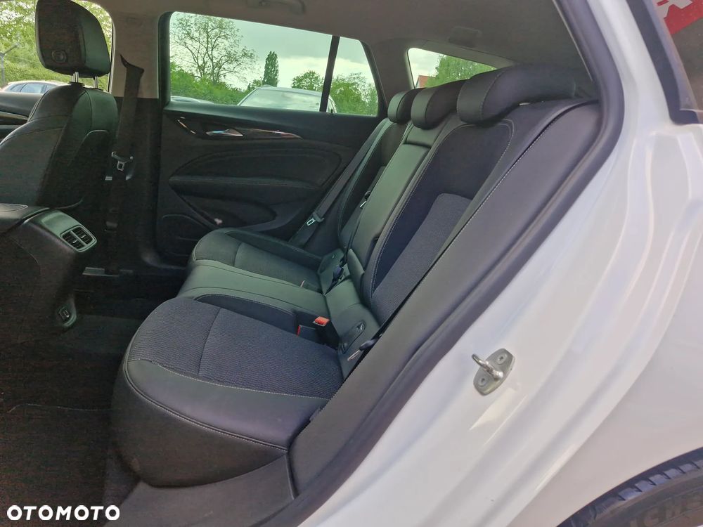Opel Insignia 2.0 CDTI Exclusive S&S - 14