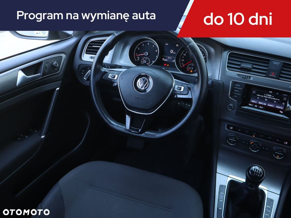 Volkswagen Golf - 9