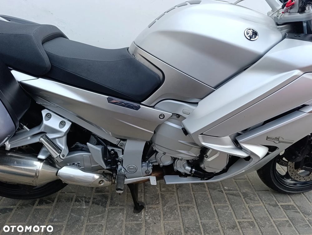 Yamaha FJR - 20
