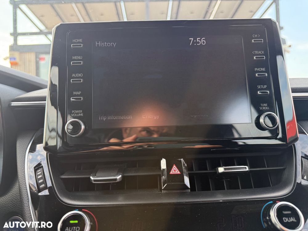 Toyota Corolla 1.8 Business Edition - 35