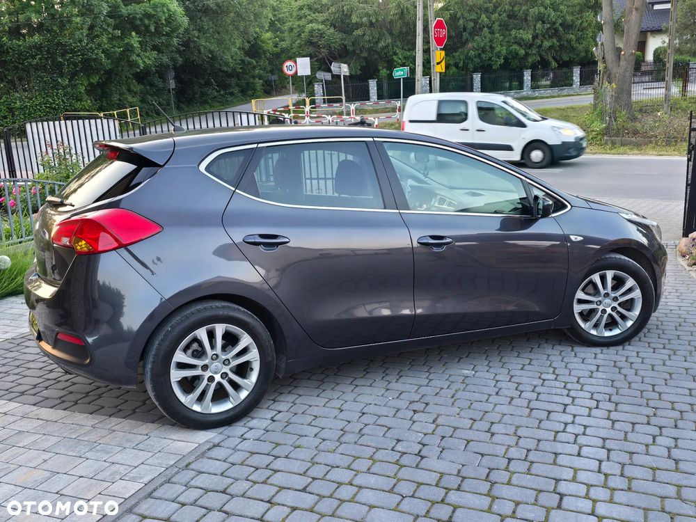 Kia Ceed 1.6 GDI Vision - 13