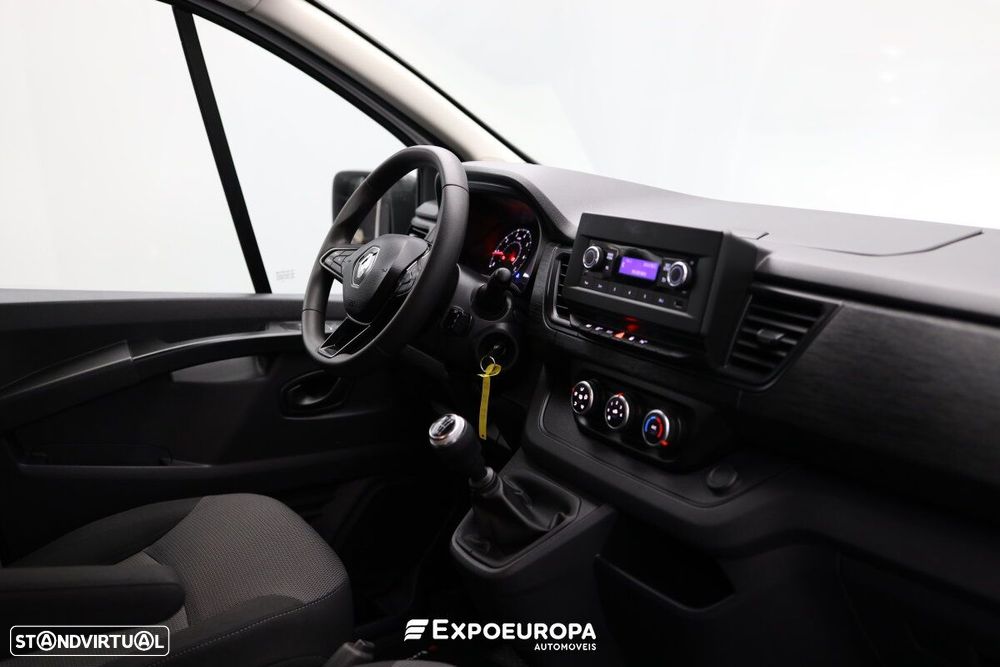 Renault Trafic 2.0 Blue dCi L2H1 IP - 22