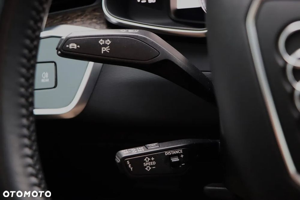 Audi A6 Avant 40 TDI quattro S tronic S line - 28