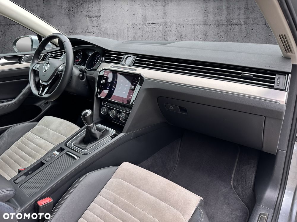 Volkswagen Passat Variant 1.4 TSI ACT (BlueMotion Technology) Highline - 12