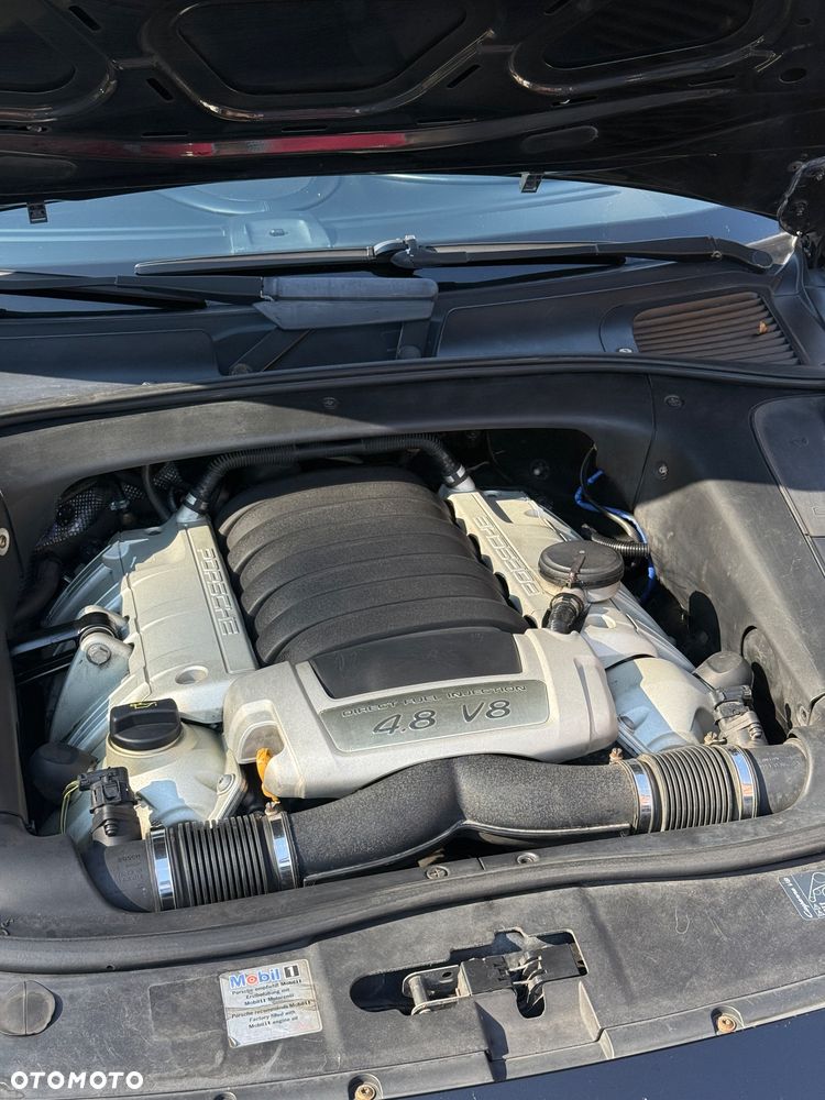 Porsche Cayenne - 18