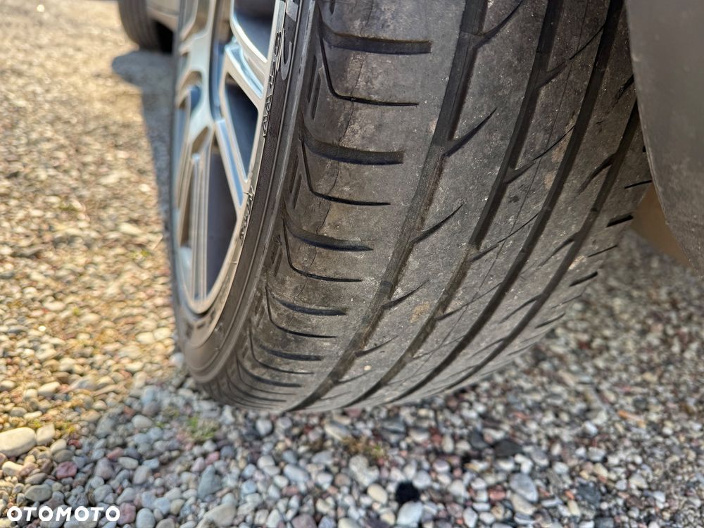 Lancia Delta 2.0 MultiJet 16v Oro - 25