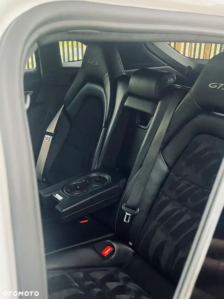 Porsche Panamera GTS GPF - 23