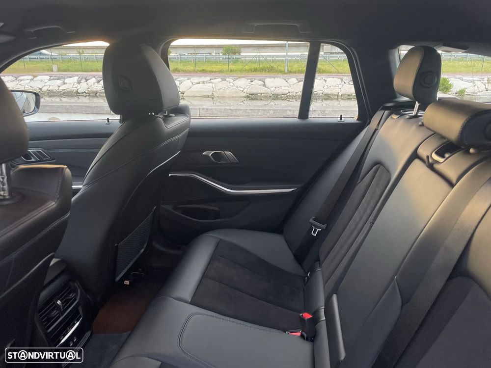 BMW 330 e Aut. M Sport - 25