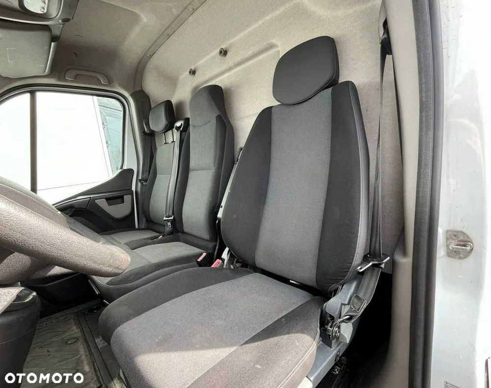 Renault Master - 33