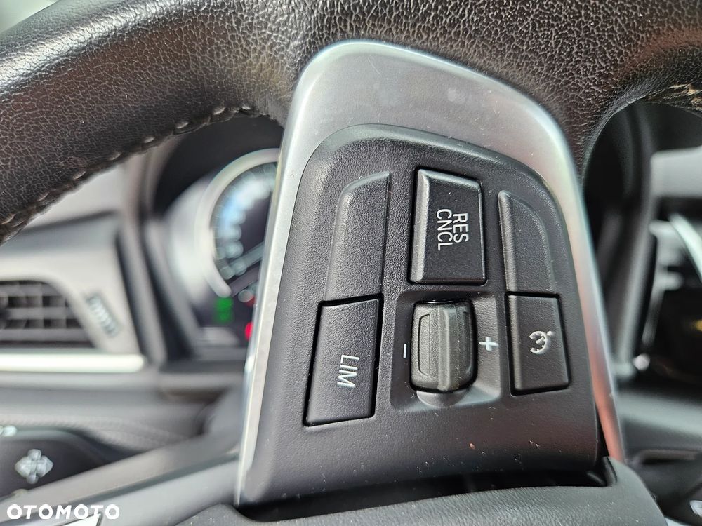 BMW Seria 2 218d Luxury Line - 19