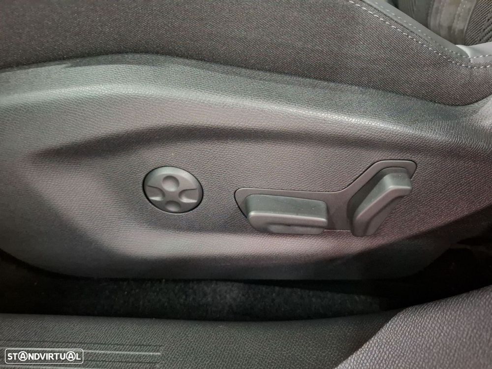 Peugeot e-308 54 kWh GT - 24