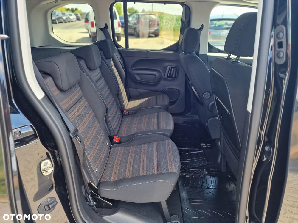 Opel Combo 1.5 D Automatik GS - 20