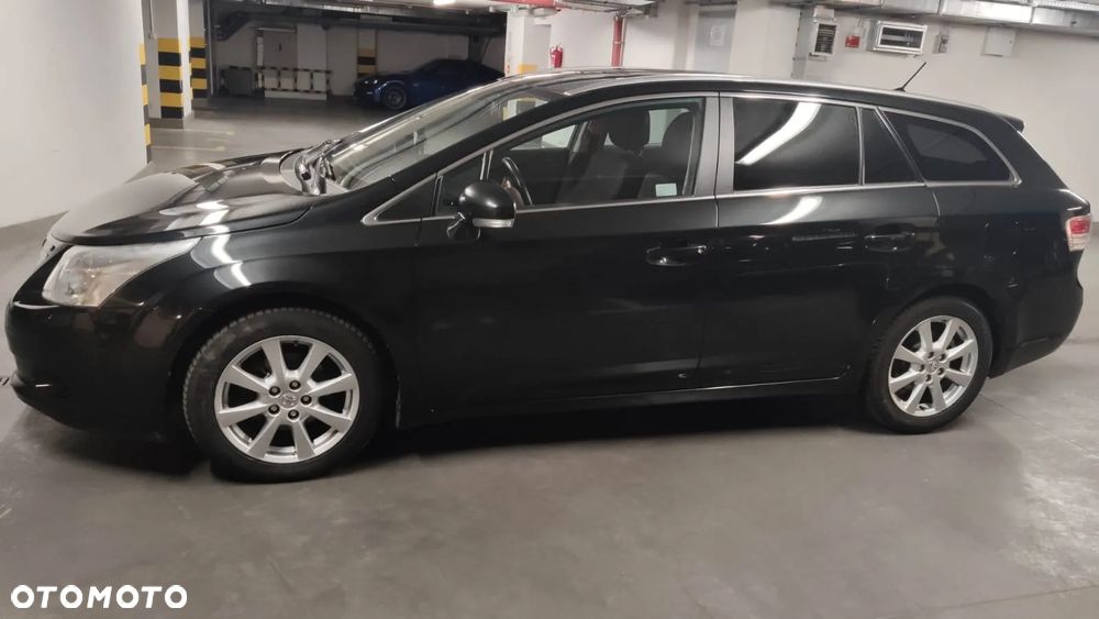 Toyota Avensis - 7
