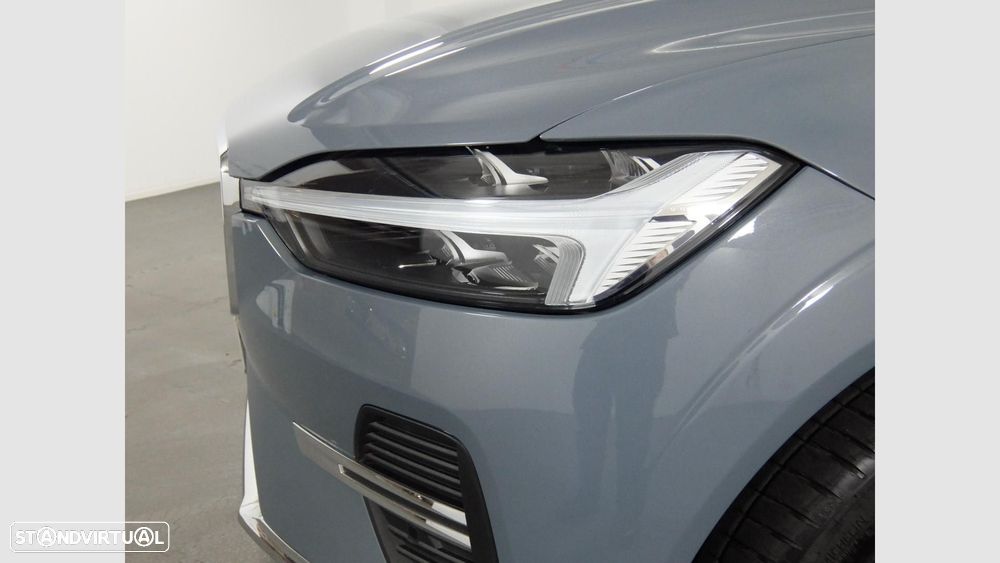 Volvo XC 60 2.0 T6 PHEV Core AWD - 4